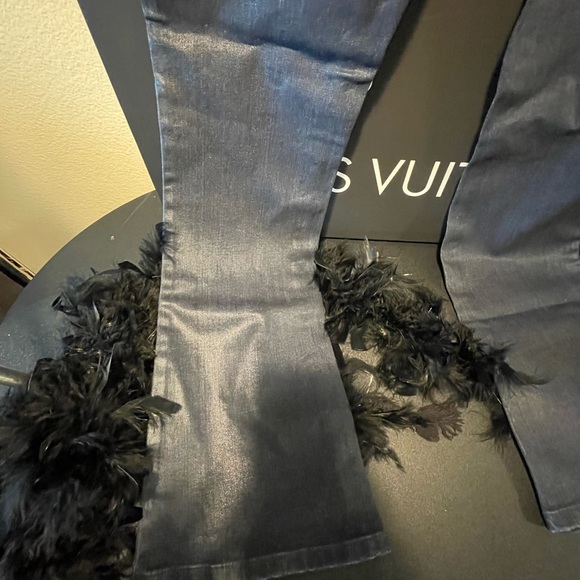 Flare Leg Levi’s - Picture 6 of 7